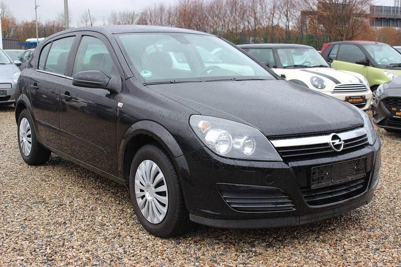 Schwarz Gebraucht 2004 Opel Astra Elegance Limousine | 2.850 € (Fairer Preis) - Bild 1/4