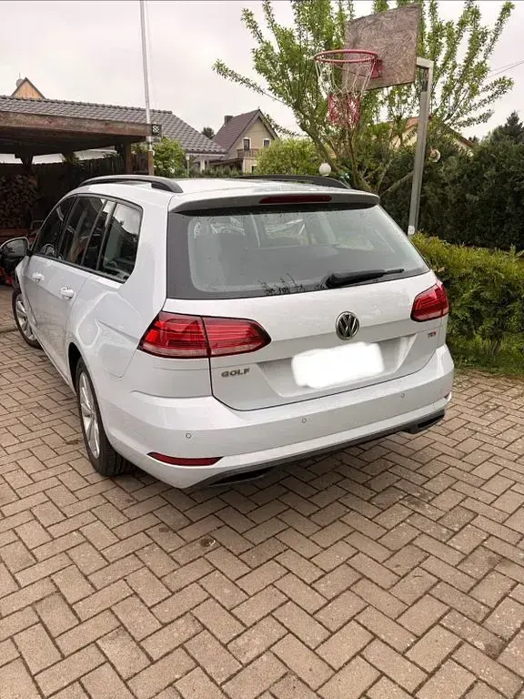 Second-hand VW Golf VII Trendline 116 CP (85 kW) 2017 Alb Break