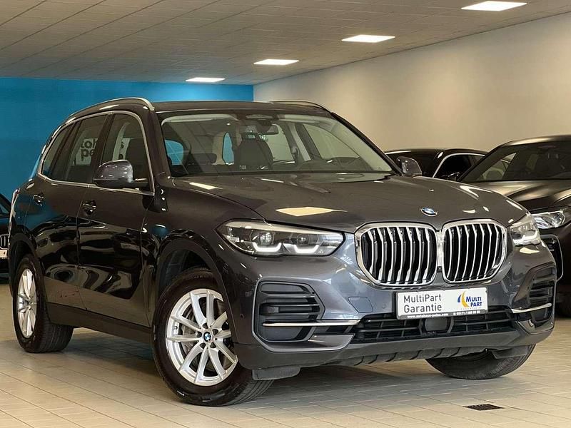 Arktikgrau brillanteffekt Gebraucht 2021 BMW X5 SUV | 47.499 € (Superpreis) - Bild 1/4