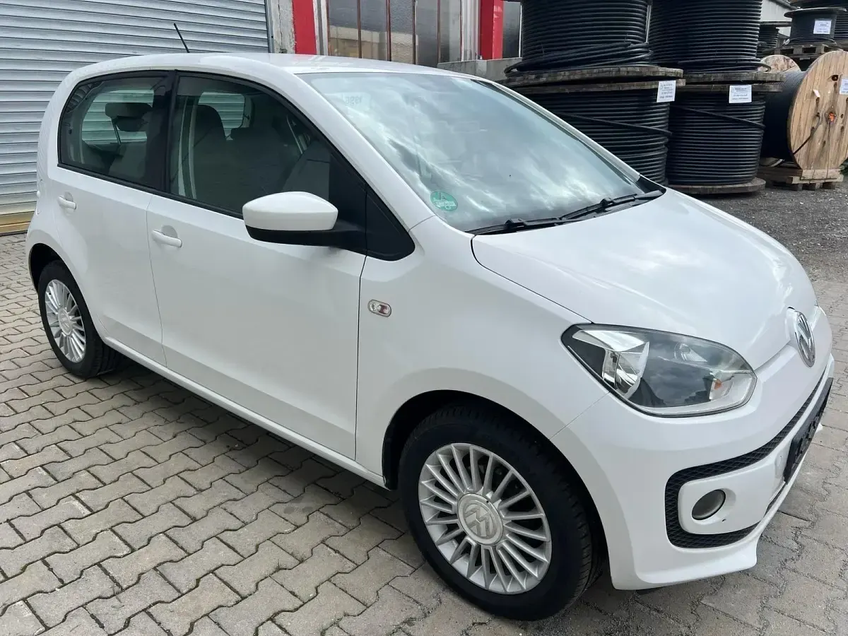 Gebraucht VW up! 75 PS (55 kW) 2014 Weiß Kleinwagen