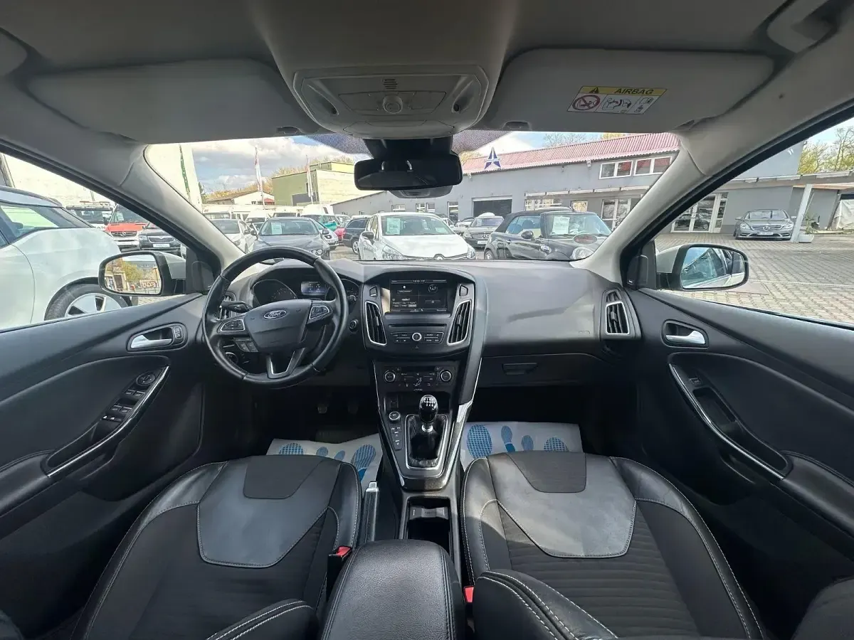 Używany Ford Focus Titanium 150 KM (110 kW) 2016 Szary Kombi