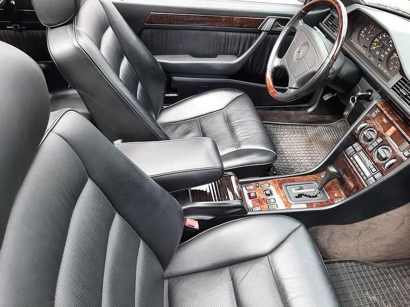 Gebraucht Mercedes E220 Edition 150 PS (110 kW) 1996 Blau Cabrio