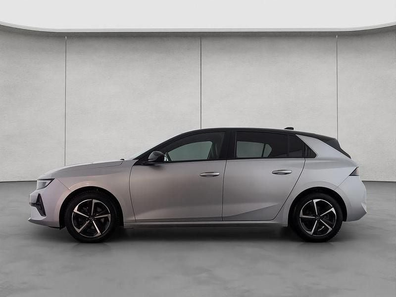 Gebraucht Opel Astra 131 PS (96 kW) 2025 Silber Limousine