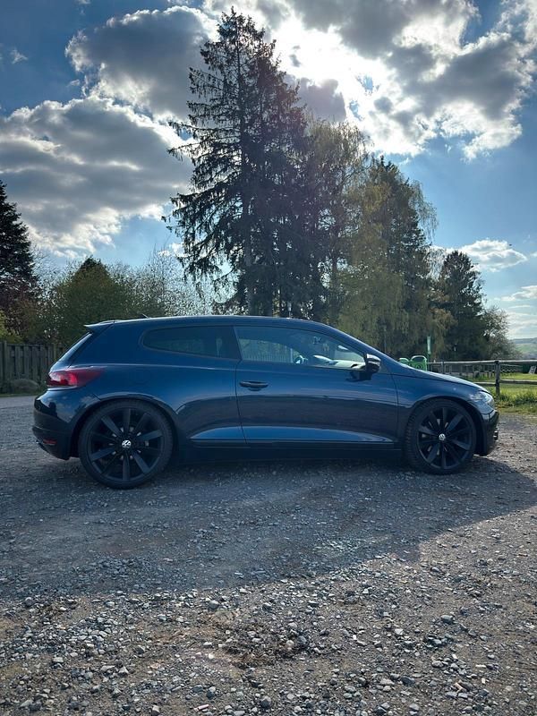 Second-hand VW Scirocco 170 CP (125 kW) 2011 Albastru Coupe