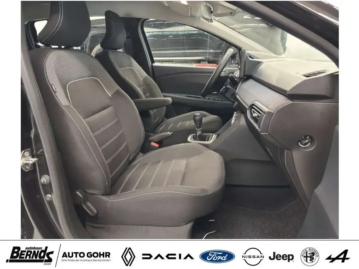 Gebraucht Dacia Sandero Expression 91 PS (66 kW) 2024 Schwarz Kleinwagen