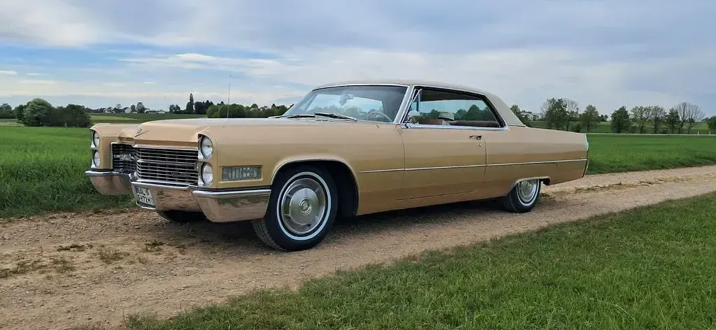 Second-hand Cadillac Deville 313 CP (230 kW) 1966 Auriu Berlinǎ