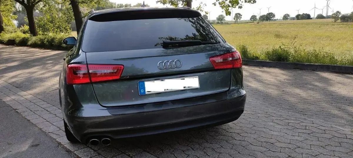 Gebraucht Audi A6 177 PS (130 kW) 2012 Grau Kombi