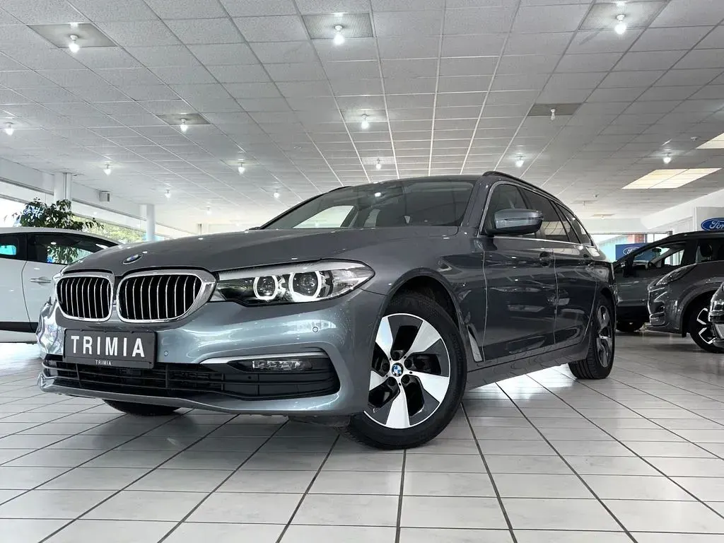 Gebraucht BMW 520 190 PS (139 kW) 2020 Grau Limousine