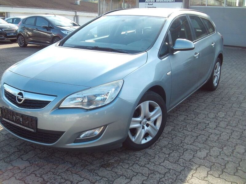 Silber Gebraucht 2011 Opel Astra Edition Limousine | 2.000 € (Superpreis) - Bild 1/4