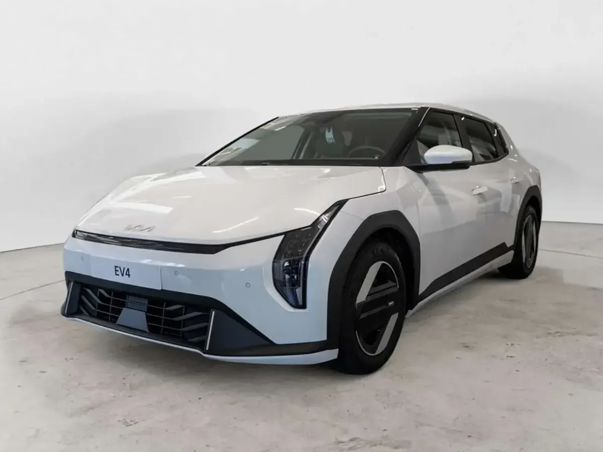 Nowe Kia EV4 Earth 150 kW (204 KM) 2026 Biały Sedan/Limuzyna