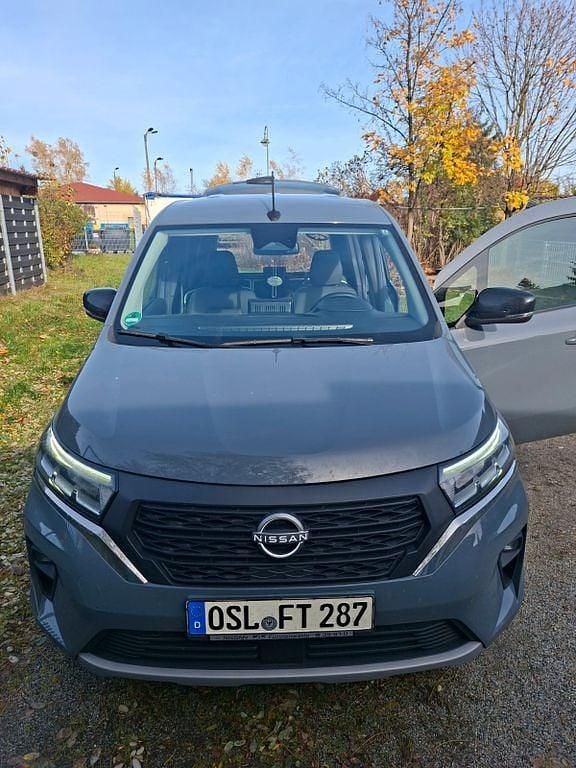 Grau Gebraucht 2023 Nissan Townstar N-Connecta Van / Kleinbus | 21.000 € (Fairer Preis) - Bild 1/3