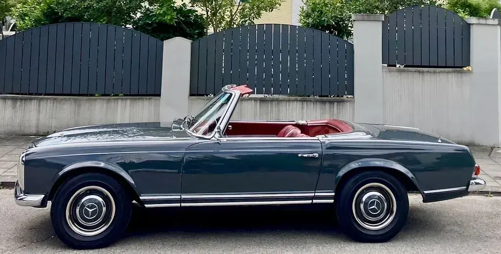 Gebraucht Mercedes 230 150 PS (110 kW) 1966 Grau Cabrio