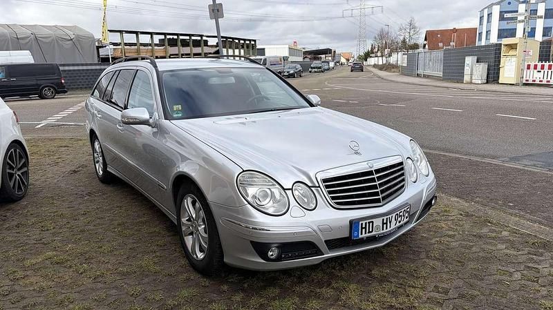 Gebraucht 2008 Mercedes E220 Avantgarde Kombi | 5.400 € (Teuer) - Bild 1/4