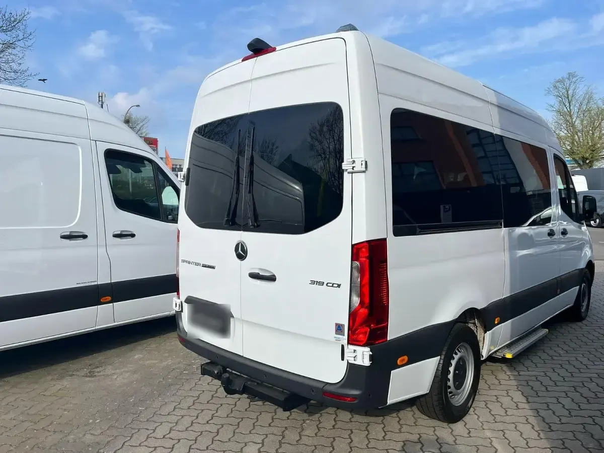 Używany Mercedes Sprinter 190 KM (139 kW) 2020 Biały Van