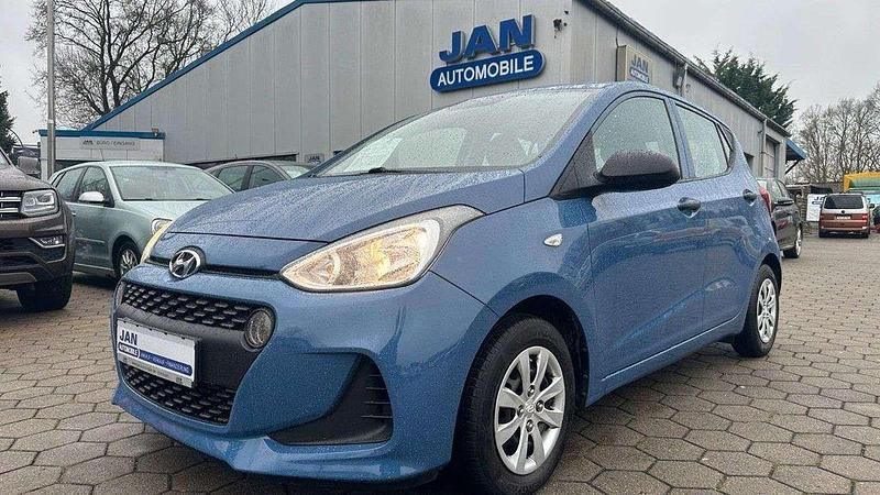 Gebraucht Hyundai i10 Classic 67 PS (49 kW) 2017 Blau Kleinwagen