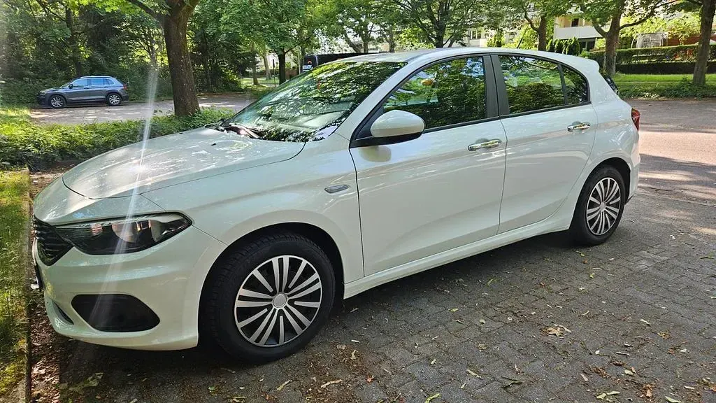 Gebraucht Fiat Tipo Pop 95 PS (69 kW) 2018 Weiß Limousine