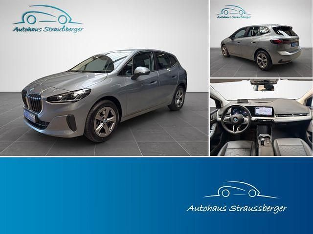 Grau Gebraucht 2023 BMW 223 Active Tourer Luxury Line Van / Kleinbus | 29.190 € (Superpreis) - Bild 1/4