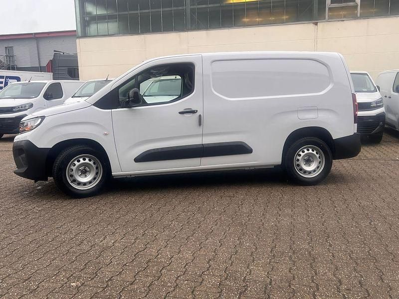 Neu Opel Combo 102 PS (75 kW) 2025 Weiß Van / Kleinbus