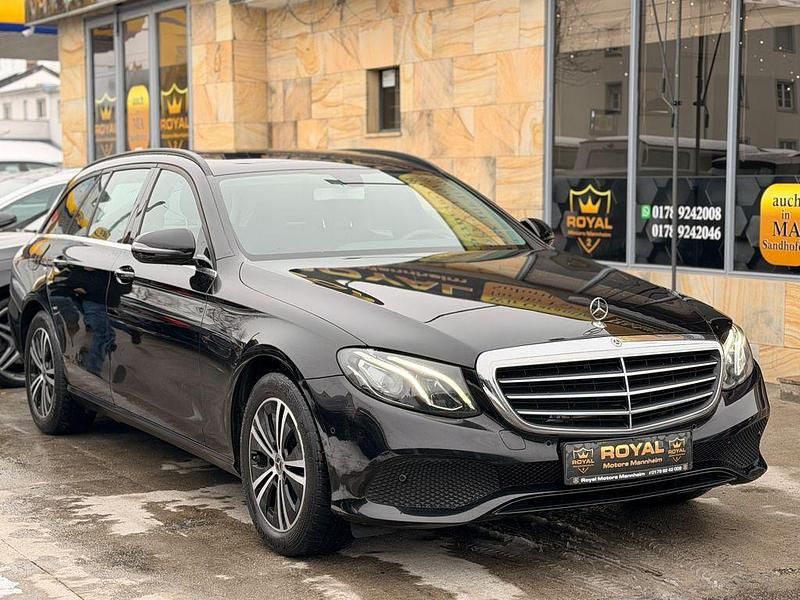 Gebraucht Mercedes E220 194 PS (142 kW) 2017 Schwarz Limousine