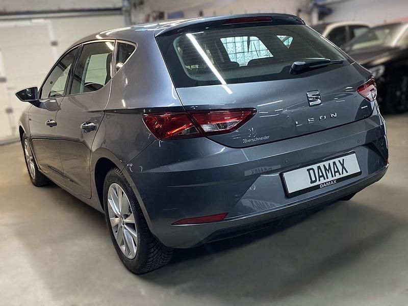 Second-hand Seat Leon Style 110 CP (80 kW) 2018 Gri Berlinǎ