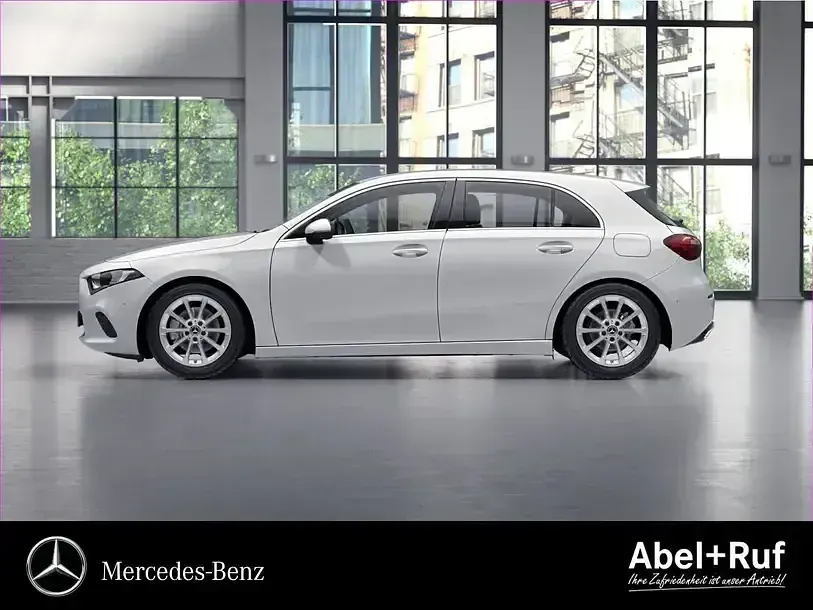 Gebraucht Mercedes A200 Progressive 163 PS (119 kW) 2018 Weiß Limousine