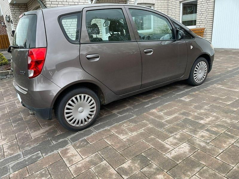Gebraucht Mitsubishi Colt Edition 95 PS (69 kW) 2011 Braun Kleinwagen