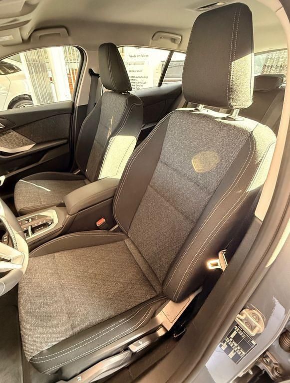 Gebraucht BMW 120 Performance 170 PS (125 kW) 2024 Grau Kleinwagen