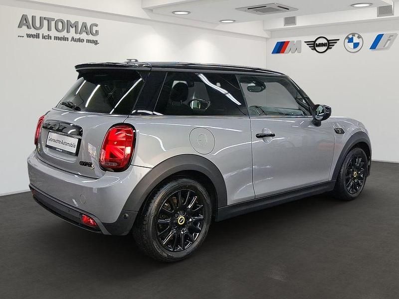 Gebraucht Mini Cooper SE 135 kW (184 PS) 2023 Silber Kleinwagen