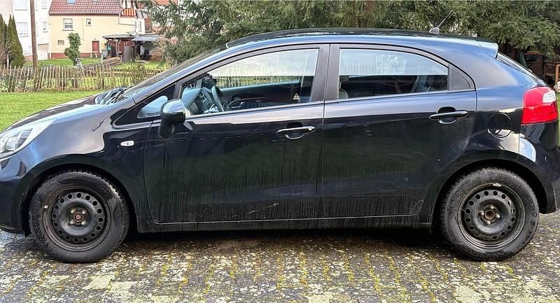 Gebraucht Kia Rio 86 PS (63 kW) 2012 Schwarz Kleinwagen