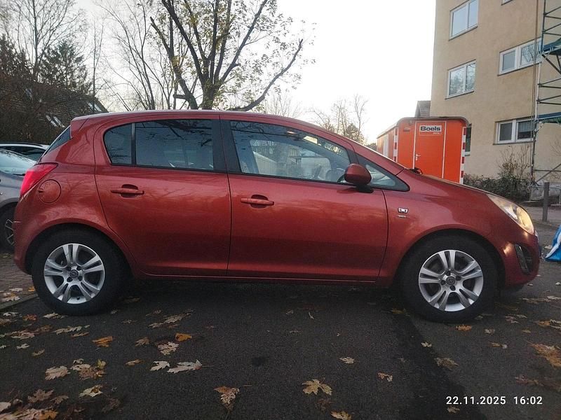 Gebraucht Opel Corsa 69 PS (50 kW) 2011 Rot Kleinwagen