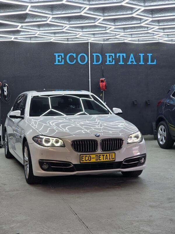 Weiß Gebraucht 2013 BMW 530 Luxury Line Kombi | 11.099 € (Superpreis) - Bild 1/4