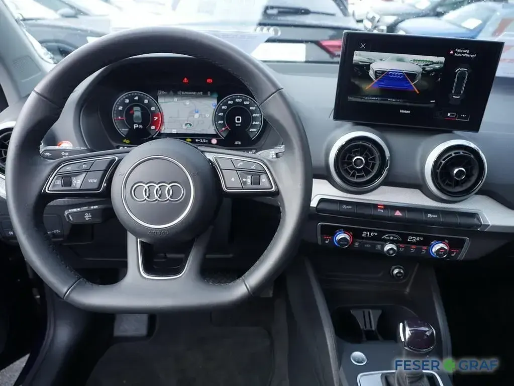 Używany Audi Q2 Advanced 150 KM (110 kW) 2025 Niebieski SUV