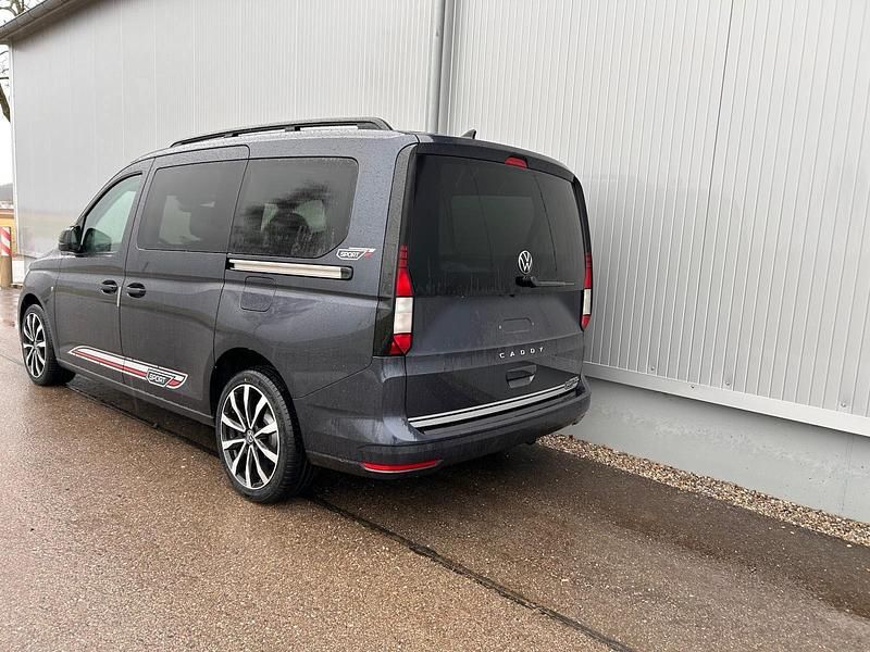 Ny VW Caddy Maxi Edition 122 HK (89 kW) 2025 Blå MPV