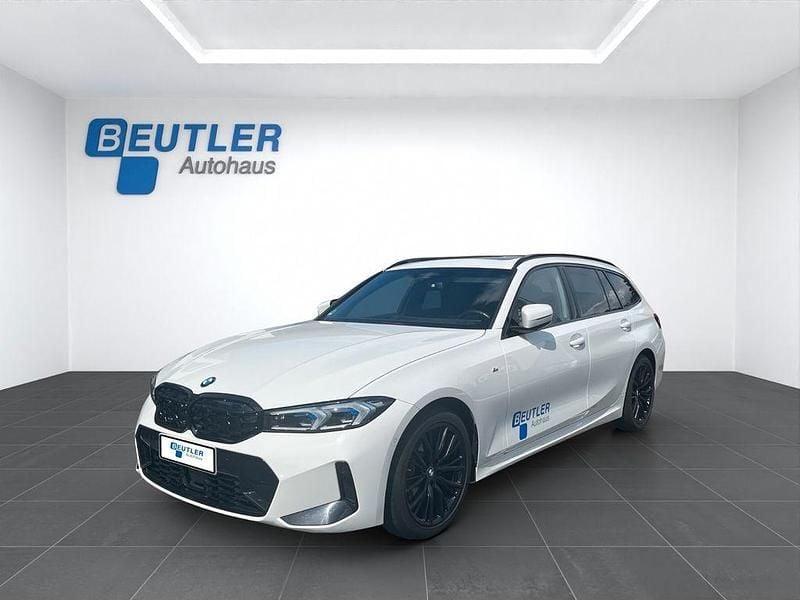 Weiß Gebraucht 2024 BMW 320 M Sport Kombi | 44.950 € (Teuer) - Bild 1/3