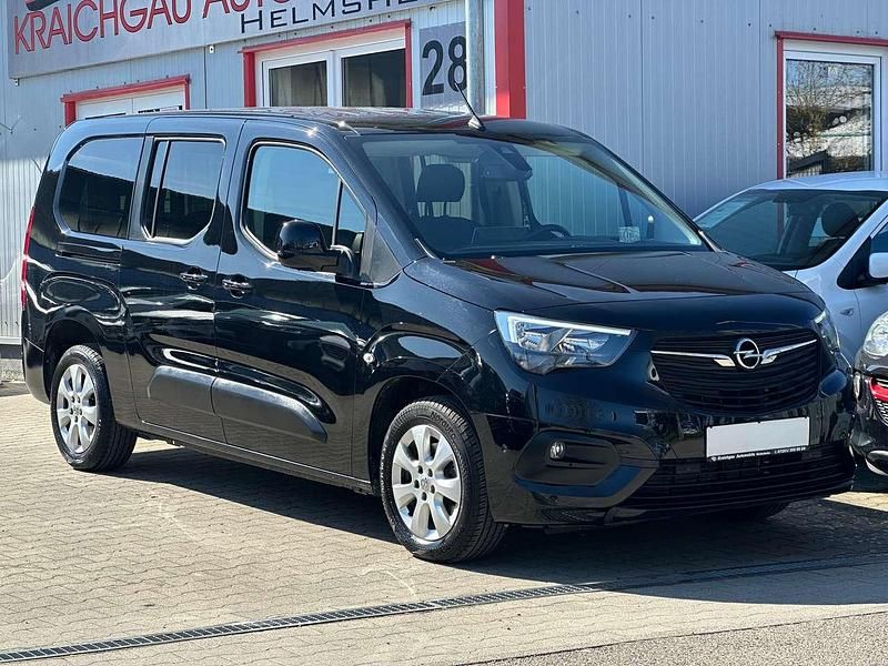 Gebraucht Opel Combo Life 131 PS (96 kW) 2021 Nacht schwarz/noir onyx Van / Kleinbus