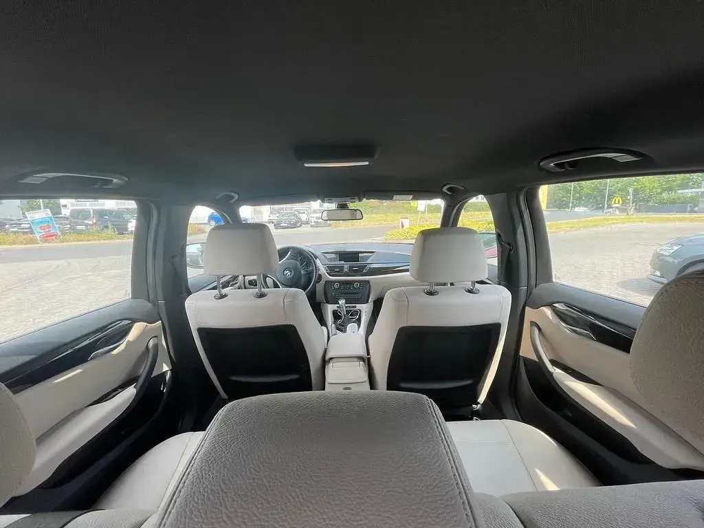Gebraucht BMW X1 177 PS (130 kW) 2010 Rot SUV