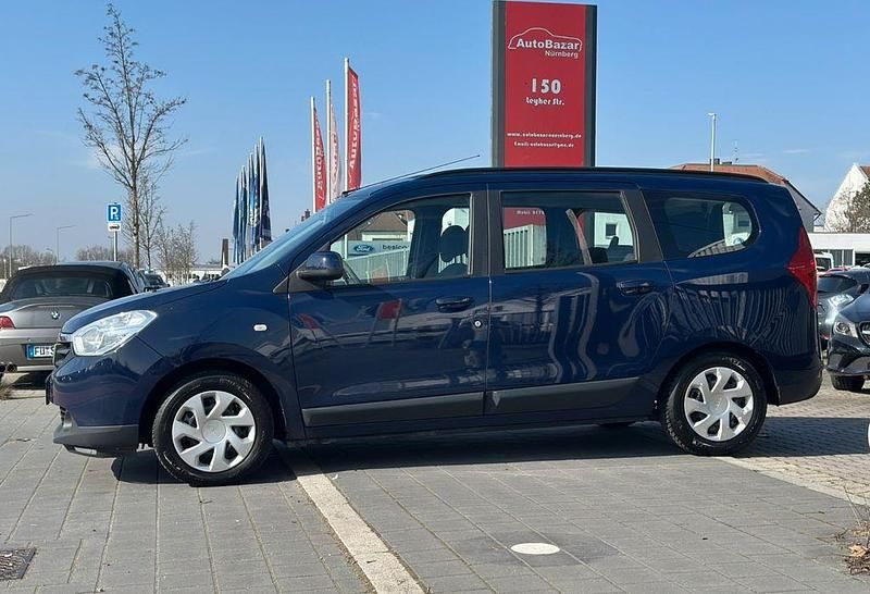 Gebraucht Dacia Lodgy Lauréate 109 PS (80 kW) 2016 Blau Van / Kleinbus