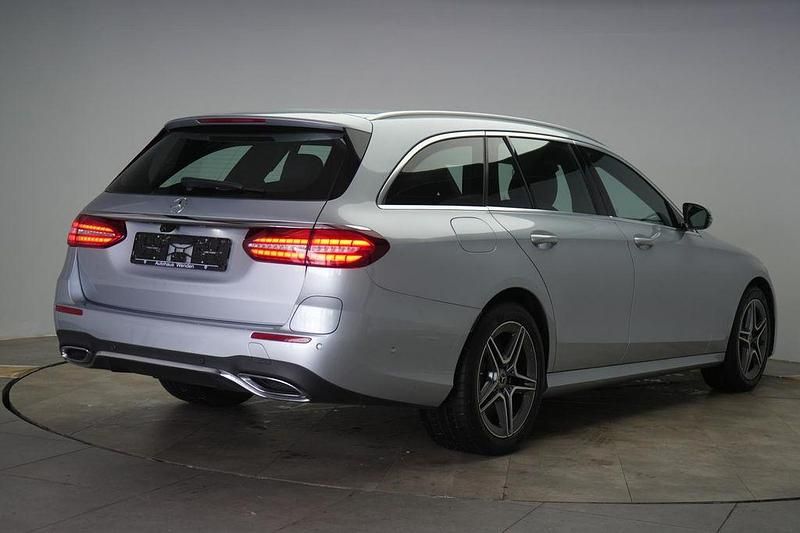 Gebraucht Mercedes E300 AMG 194 PS (142 kW) 2020 Silber Limousine