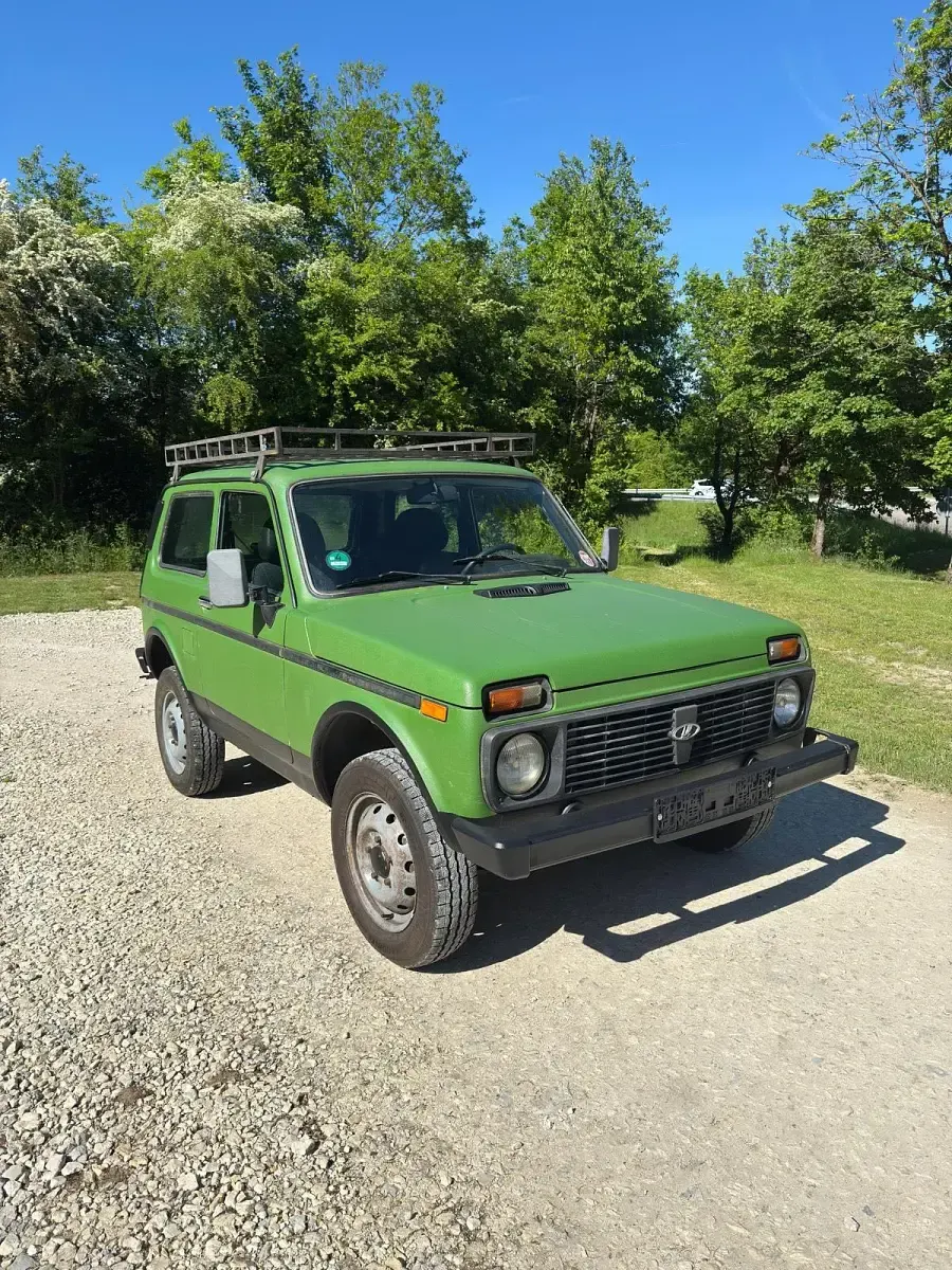 Używany Lada niva 82 KM (60 kW) 2009 Zielony SUV