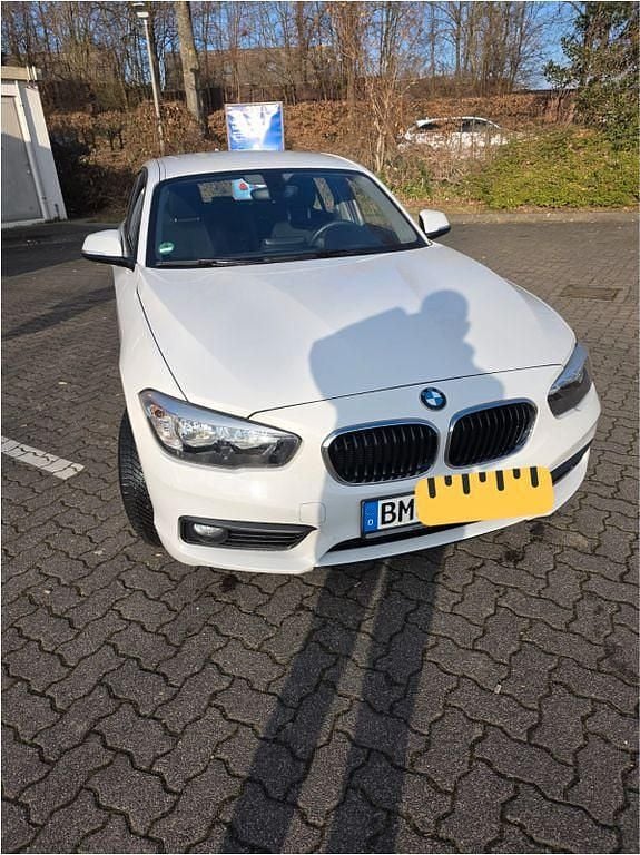 Gebraucht BMW 116 Advantage 109 PS (80 kW) 2016 Weiß Kleinwagen