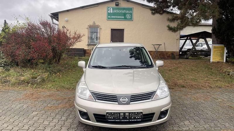 Gebraucht Nissan Tiida 110 PS (80 kW) 2007 Beige Limousine