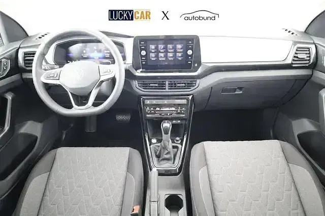 Neu VW T-Cross Life 116 PS (85 kW) 2025 Deep black perleffekt SUV