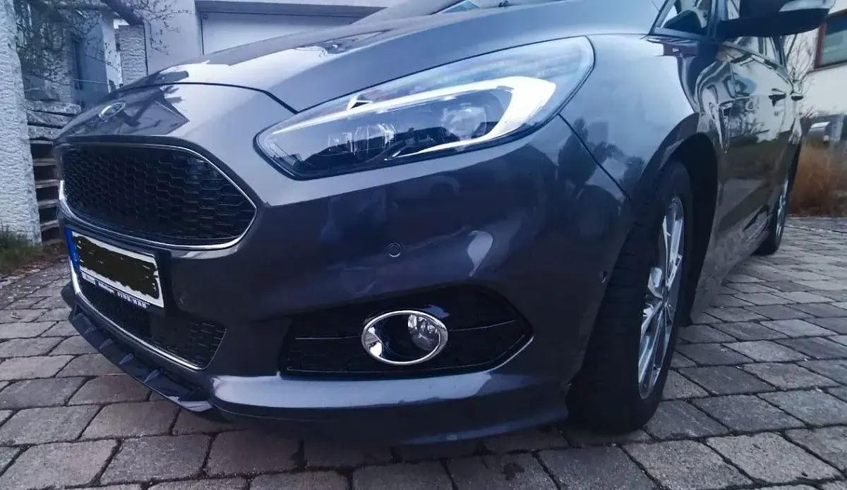 Używany Ford S-MAX ST-Line 190 KM (139 kW) 2018 Szary Minivan
