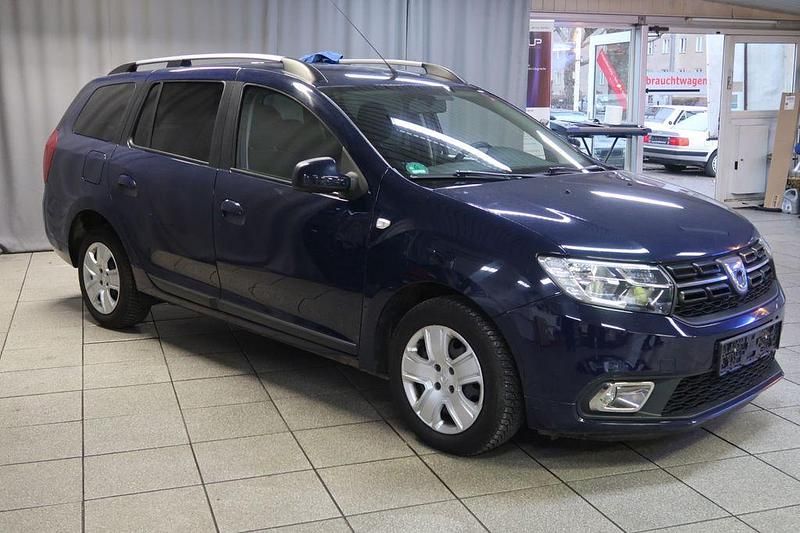 Blau Gebraucht 2017 Dacia Logan MCV Lauréate Kombi | 9.400 € (Etwas zu teuer) - Bild 1/4