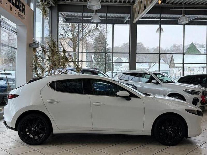 Gebraucht Mazda 3 Selection 179 PS (131 kW) 2021 Snowflake white pearl Limousine