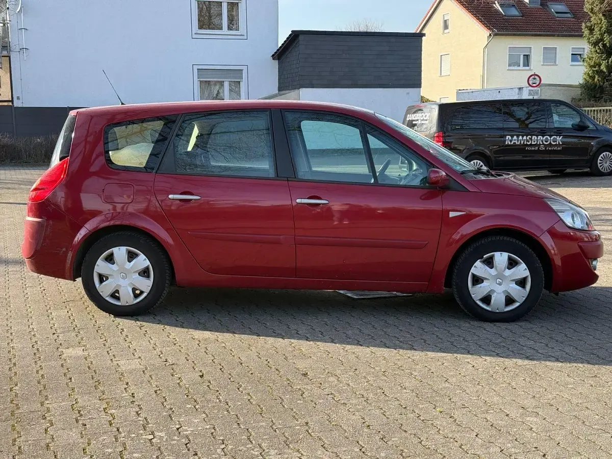 Gebraucht Renault Scenic E-Tech Avantage 111 PS (81 kW) 2009 Rot Van / Kleinbus