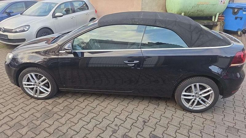 Gebraucht VW Golf Cabriolet 105 PS (77 kW) 2014 Schwarz Cabrio