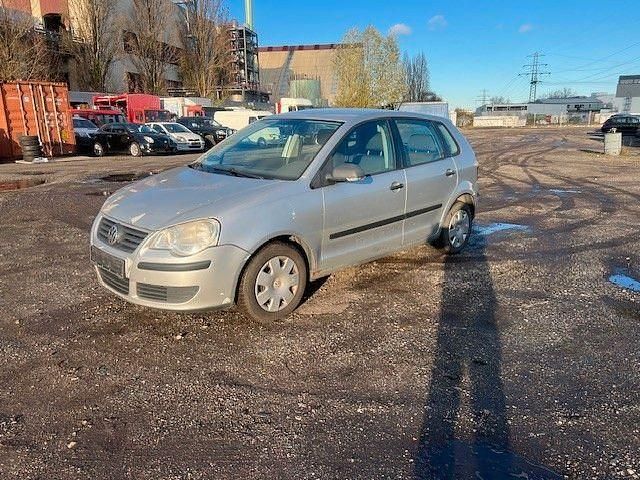 Silber Gebraucht 2007 VW Polo Trendline Kleinwagen | 990 € (Guter Preis) - Bild 1/4