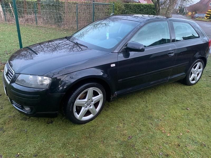 Gebraucht Audi A3 105 PS (77 kW) 2004 Schwarz Kleinwagen