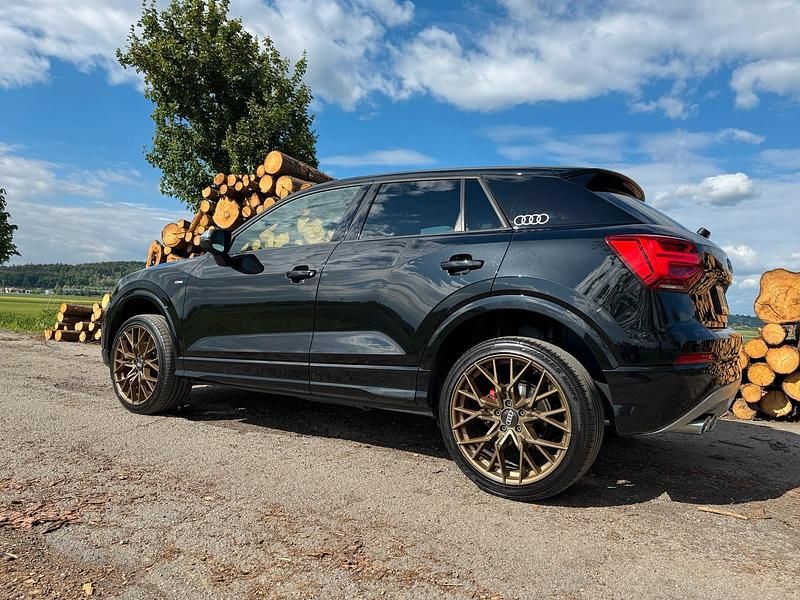 Gebraucht Audi Q2 150 PS (110 kW) 2017 Schwarz SUV